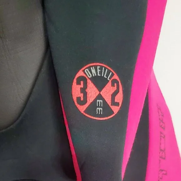(SOLD  on EBay) O'neill Women's REACTOR 3/2mm- Back Zip, Full Wetsuit- Blk&Pink - Picture 11 of 17